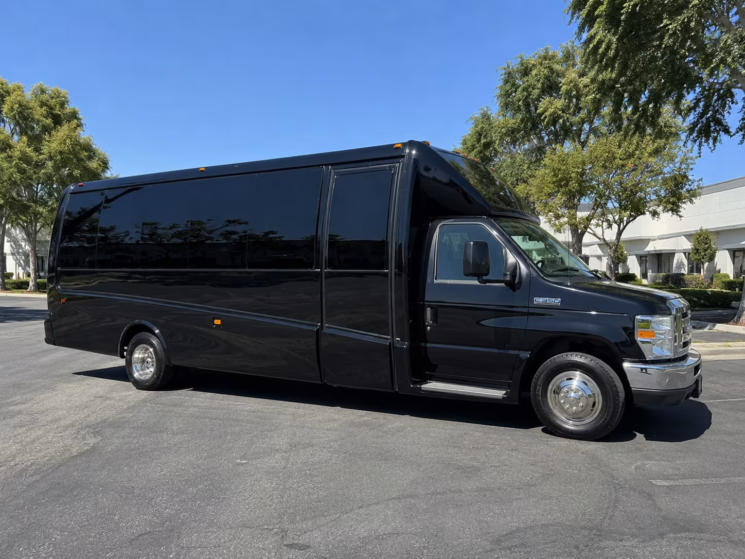 Schenectady Winery Tour & Pub Crawl Transportation