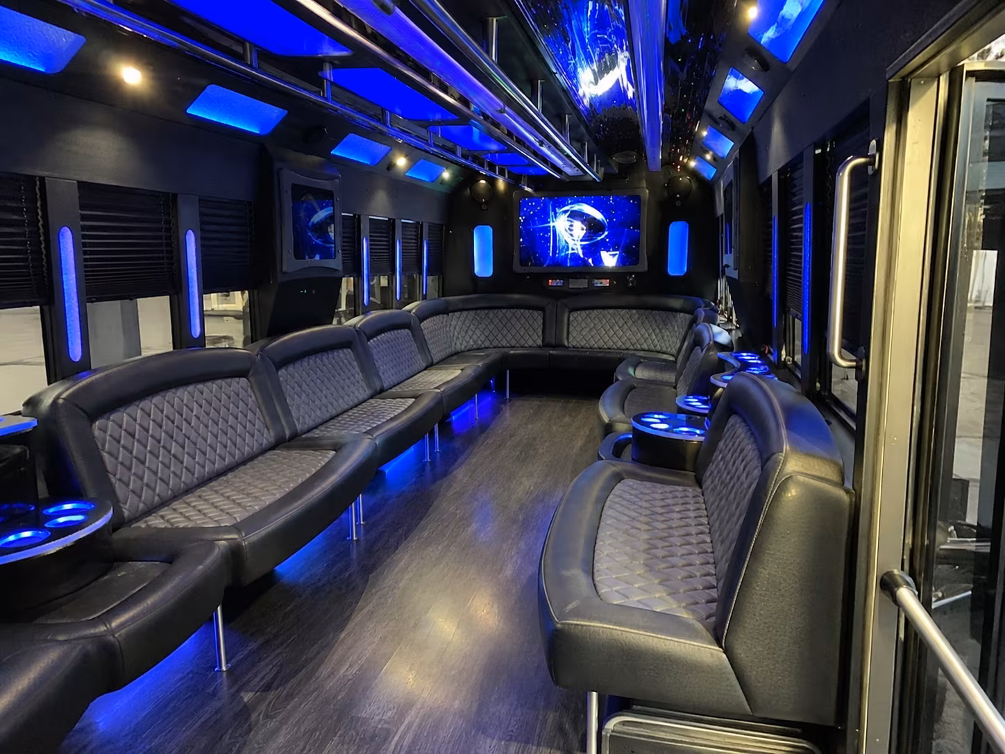 Syracuse Birthday, Sweet 16, & Quinceañera Transportation party bus exterior